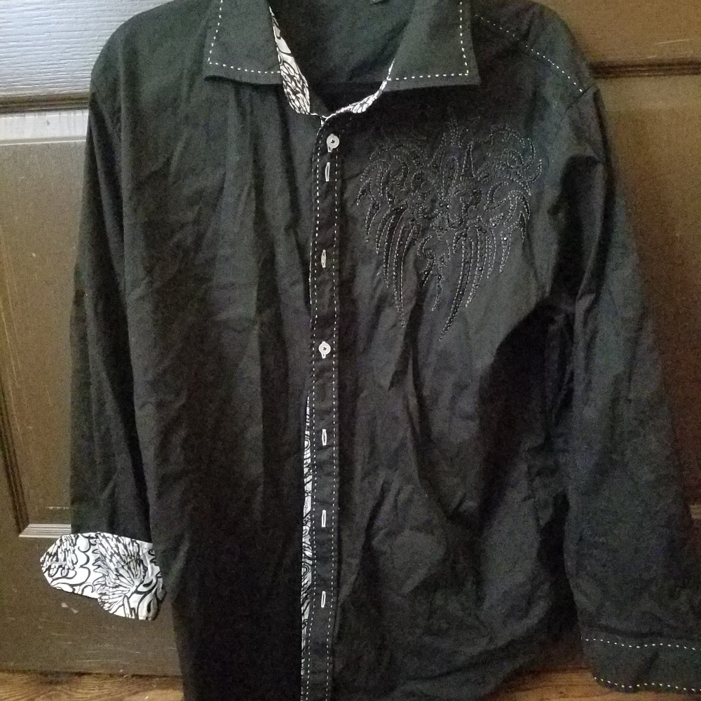 ***SOLD***Victorious Roar Affliction button up L